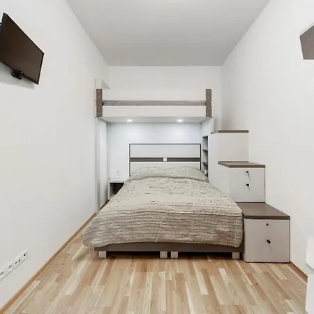Maison 1832 C *